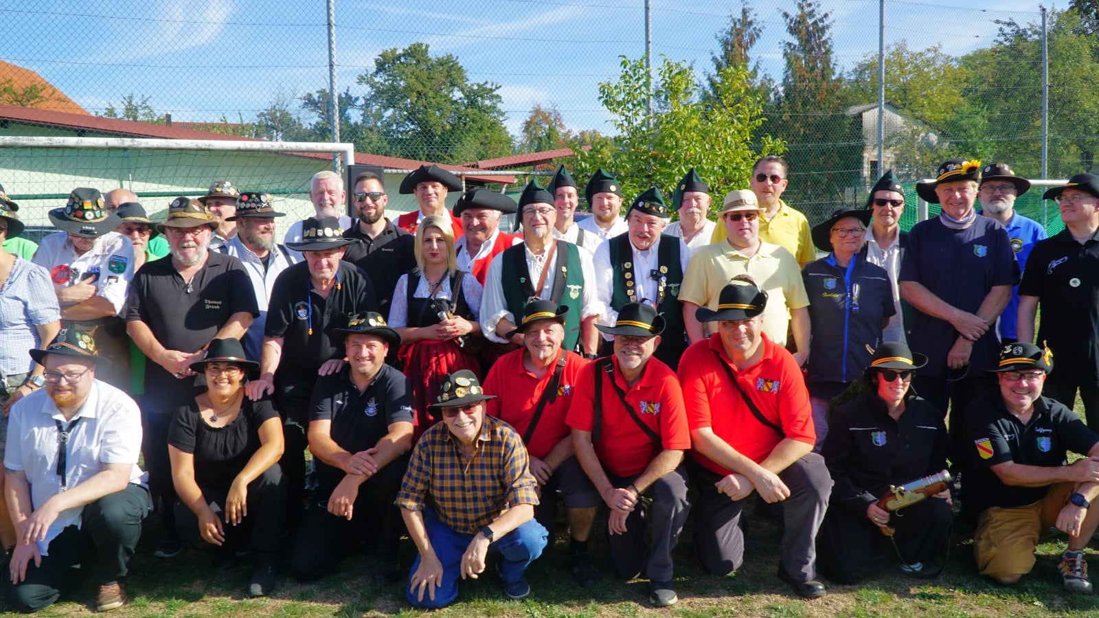 Gruppenbild beim Jubiläum der Adersbacher Bergschützen