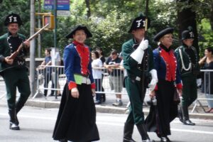 In Uniform bei der Parade