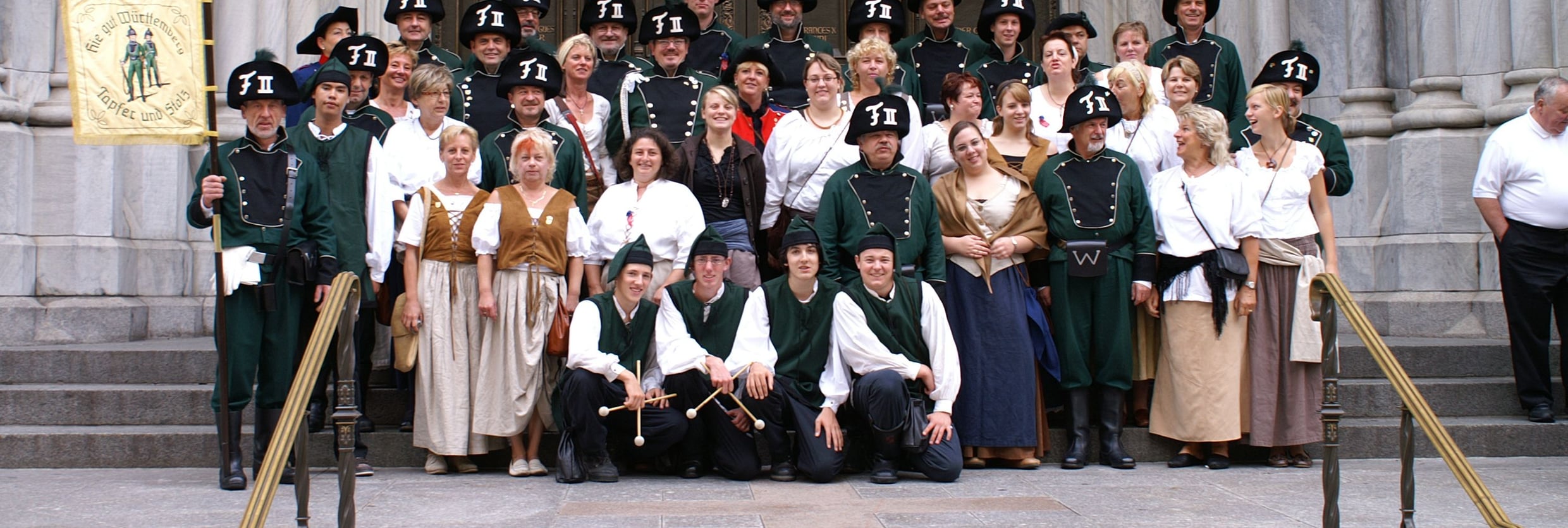 Die Schwarzen Jäger vor der St. Patrick’s Cathedral in New York 2006